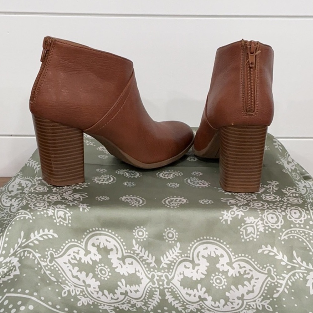Style & Co. Brown Leather Ankle Booties with Stacked Heel - Picture 3 of 3